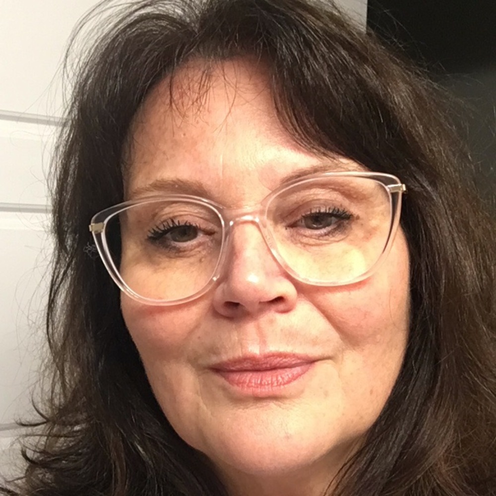 Meet your Posher, Holly